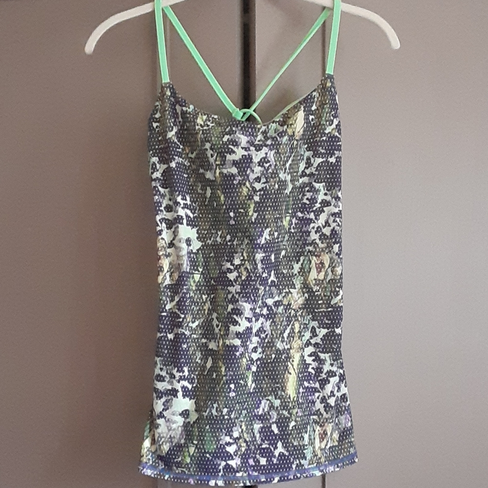 Lululemon tank